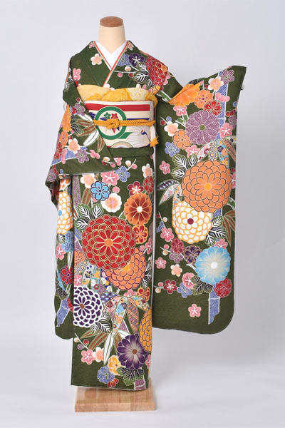 振袖【抹茶色の大胆レトロモダン調】