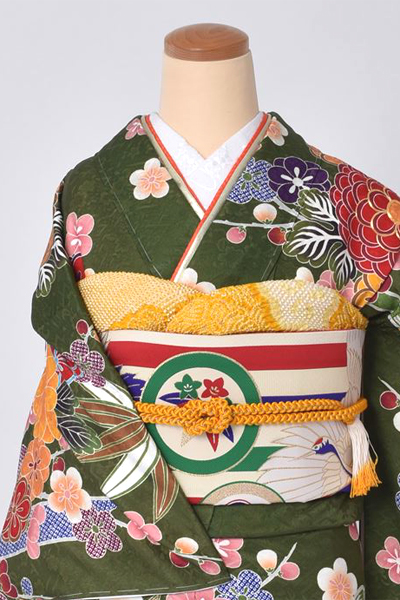 振袖【抹茶色の大胆レトロモダン調】