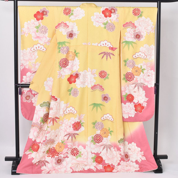 振袖【レモン色の愛らしい振袖】