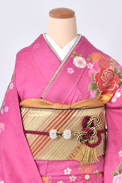 振袖【ショッキングピンクの振袖】