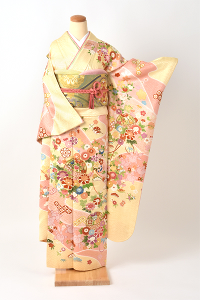 振袖［亀甲・宝尽くし］