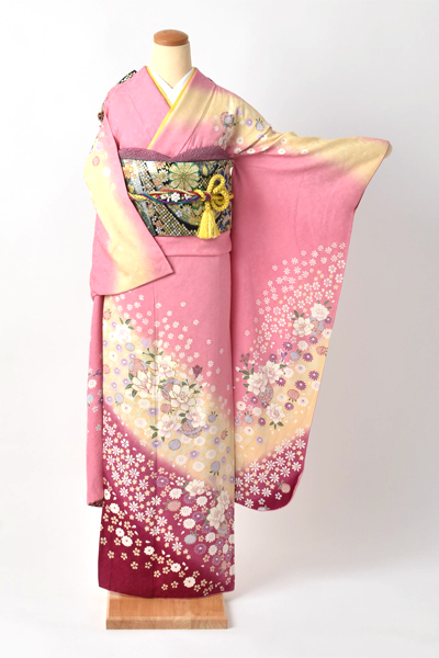 振袖【可愛らしいピンク振袖】