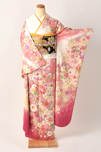 振袖【トールサイズ・花々と吉祥文様】