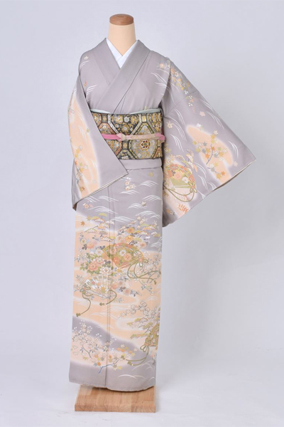 訪問着【淡い色調の京友禅】