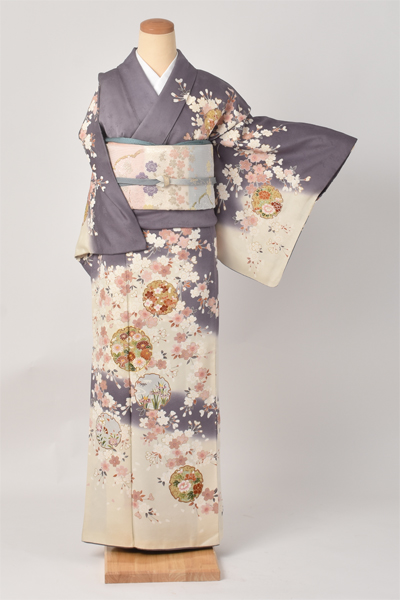 高級感ただようコーナー　訪問着[ 艶やか ]