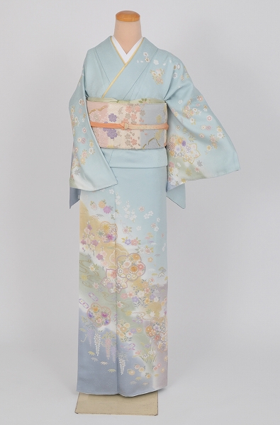 訪問着(薄い水色に小花)