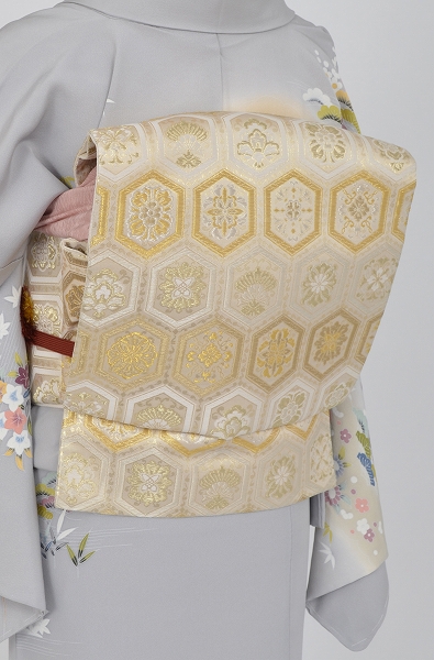 訪問着(上品な鼠色に茶屋辻柄)