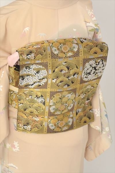 訪問着[ベージュの茶屋辻模様]