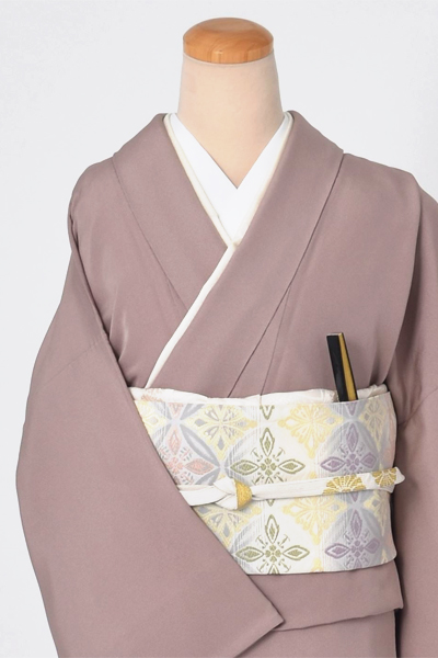 色留袖〔加賀友禅調に唐織〕