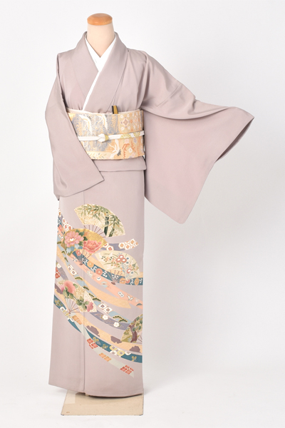 色留袖（地紙扇面尽くし）