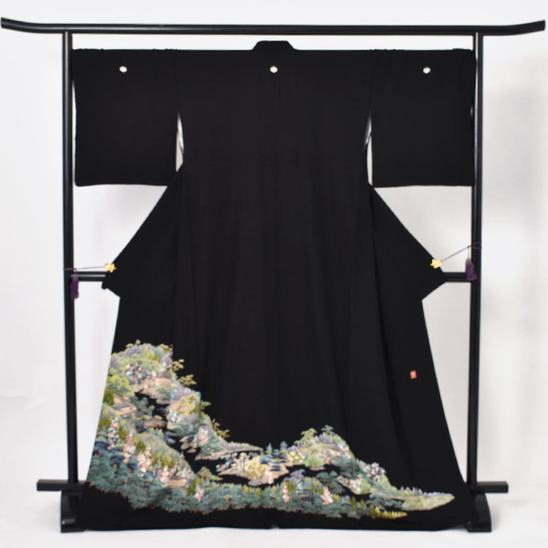 黒留袖〔加賀友禅調〕