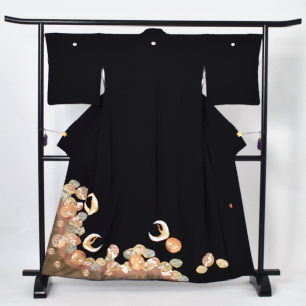 黒留袖〔吉祥文様〕