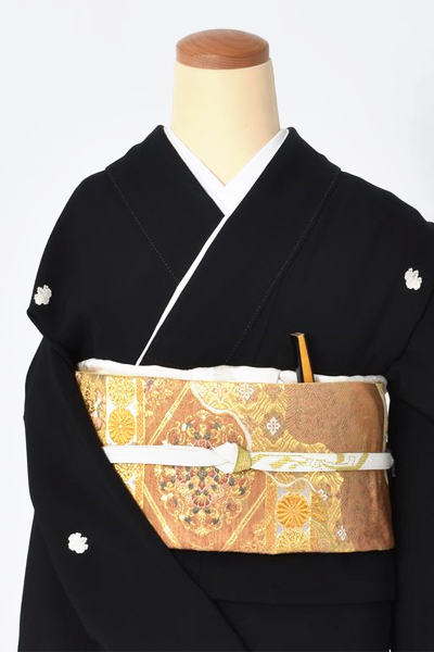 黒留袖〔吉祥文様〕