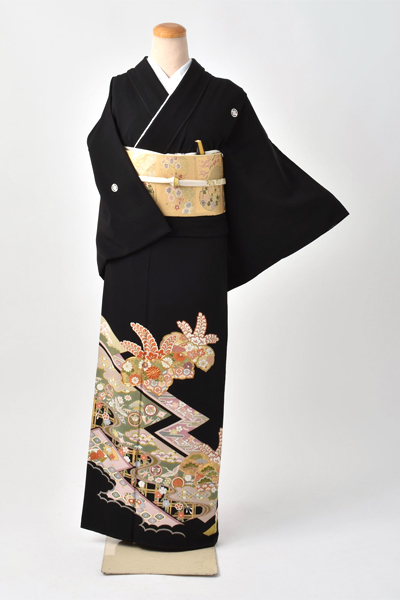 黒留袖〔吉祥文様 〕