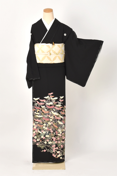 黒留袖〔菊花模様〕