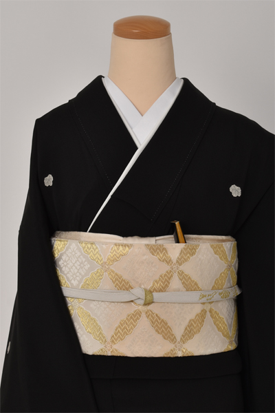 黒留袖〔地紙扇面〕