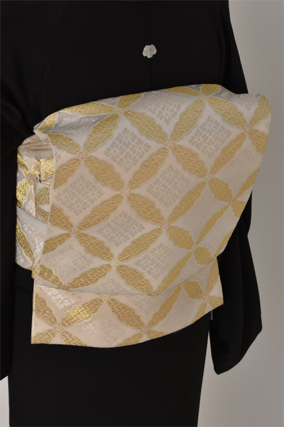 黒留袖〔地紙扇面〕