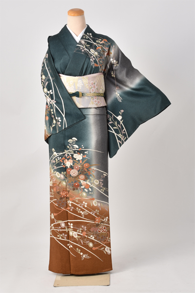 単衣訪問着[鉄色地・秋草模様]