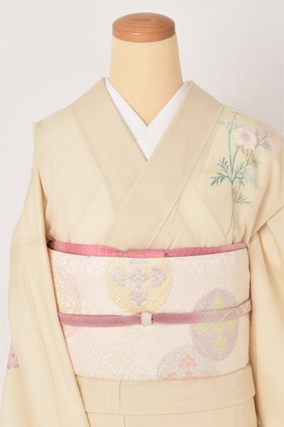 夏物訪問着〔クリーム地にコスモス〕