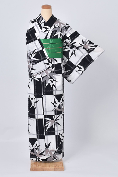 浴衣(白・黒の市松柄)