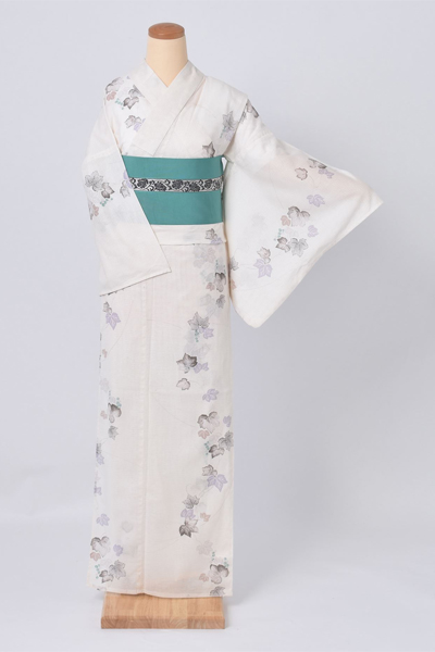 ゆかた(綿絽地に蔦柄)