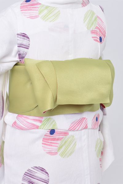 ゆかた(生成り地にまり柄)