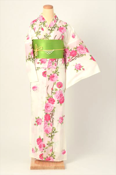 浴衣（花柄・SEIKO MATSUDA)