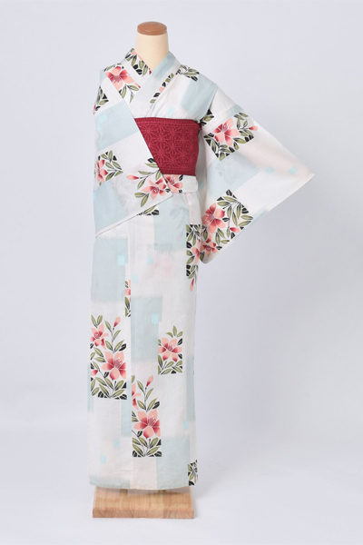 浴衣(淡いトーンの市松柄)