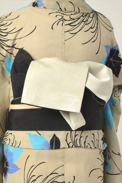 浴衣(無彩色の世界)