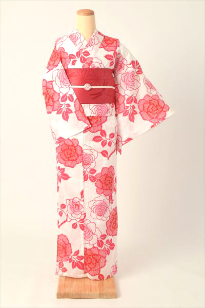 浴衣(YUI　OKADA　白地にローズ)