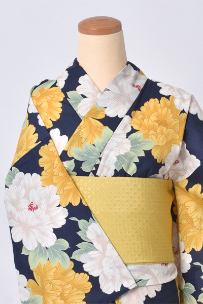 浴衣(「平祐奈」牡丹)