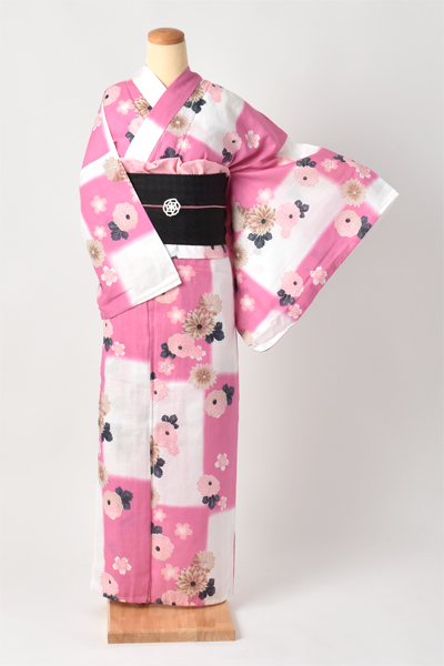 浴衣【ピンク・ホワイト×格子・桜・菊】3Lサイズ