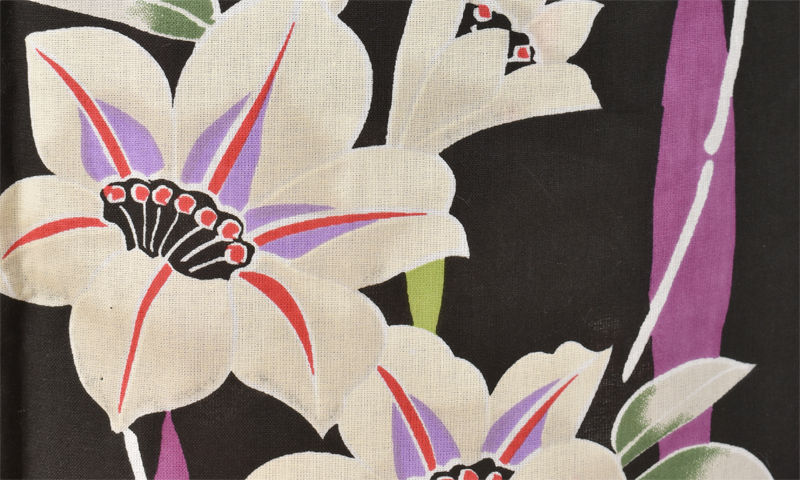 浴衣【ブラック×ユリ】）5Lサイズ