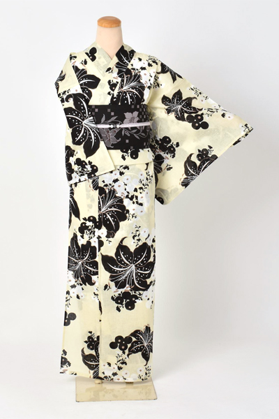浴衣（クリーム色×百合）